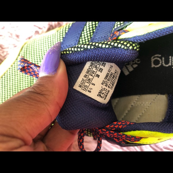 Running shoes - Picture 2 of 5